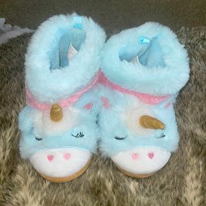 Girl’s Unicorn Slippers